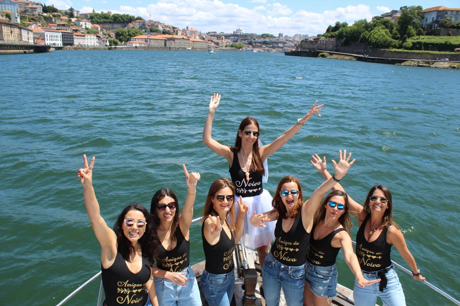 A despedida de solteira mais incrível começa aqui. | At Porto Events